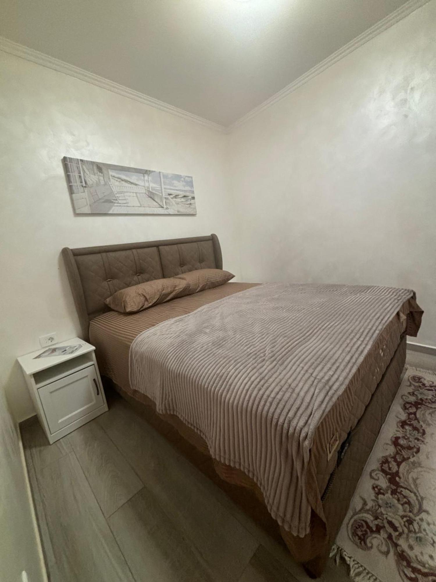 Petar Apartment Podgorica Buitenkant foto